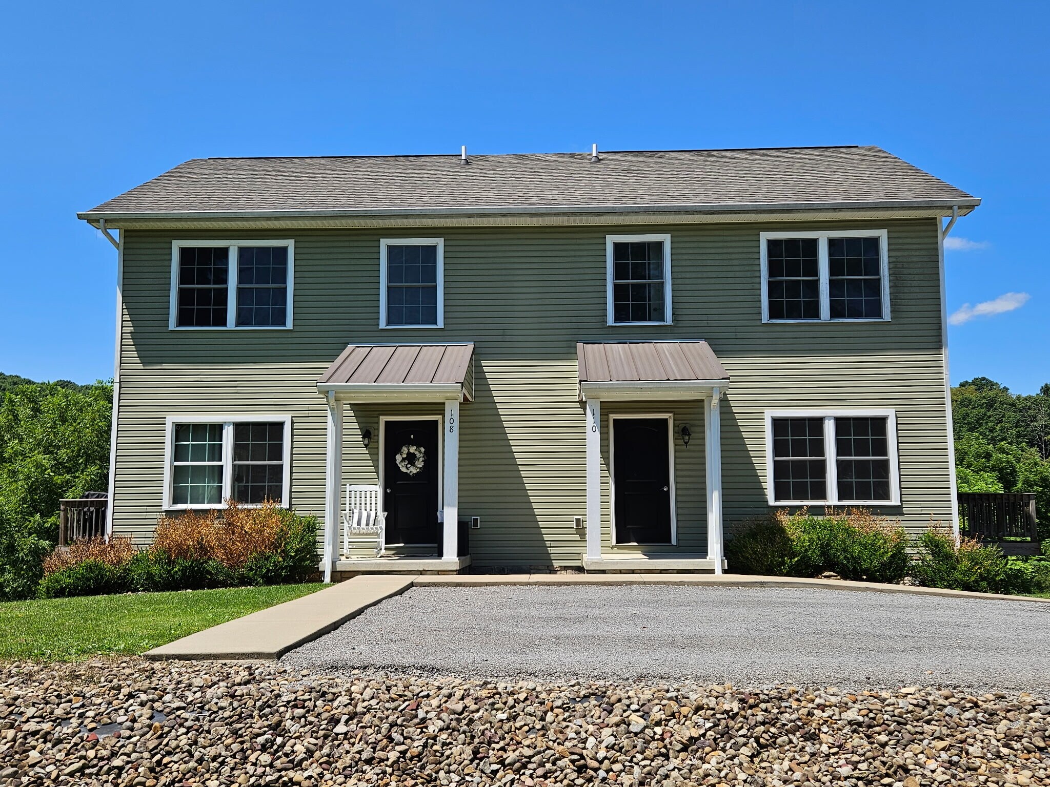 Building Photo - 110 Edward Dr