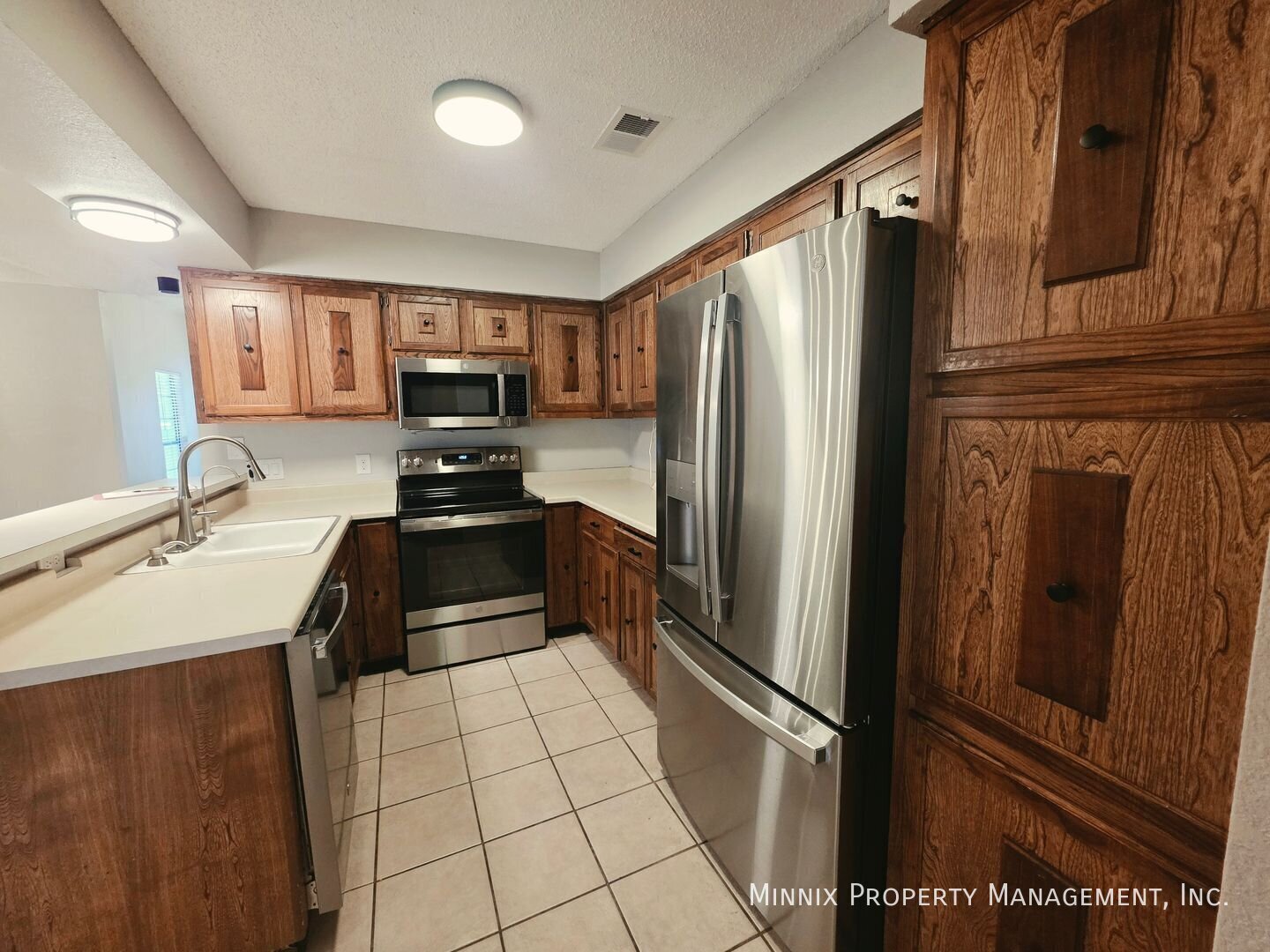 Building Photo - 3826 Nassau Dr