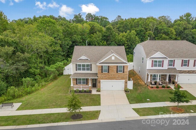 Building Photo - 3933 Meadow Green Dr