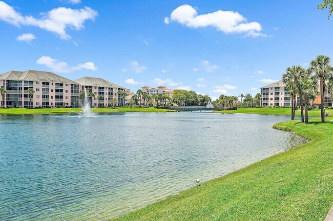 Building Photo - 353 S US Hwy 1