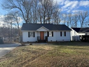 Building Photo - Neighborhood Home