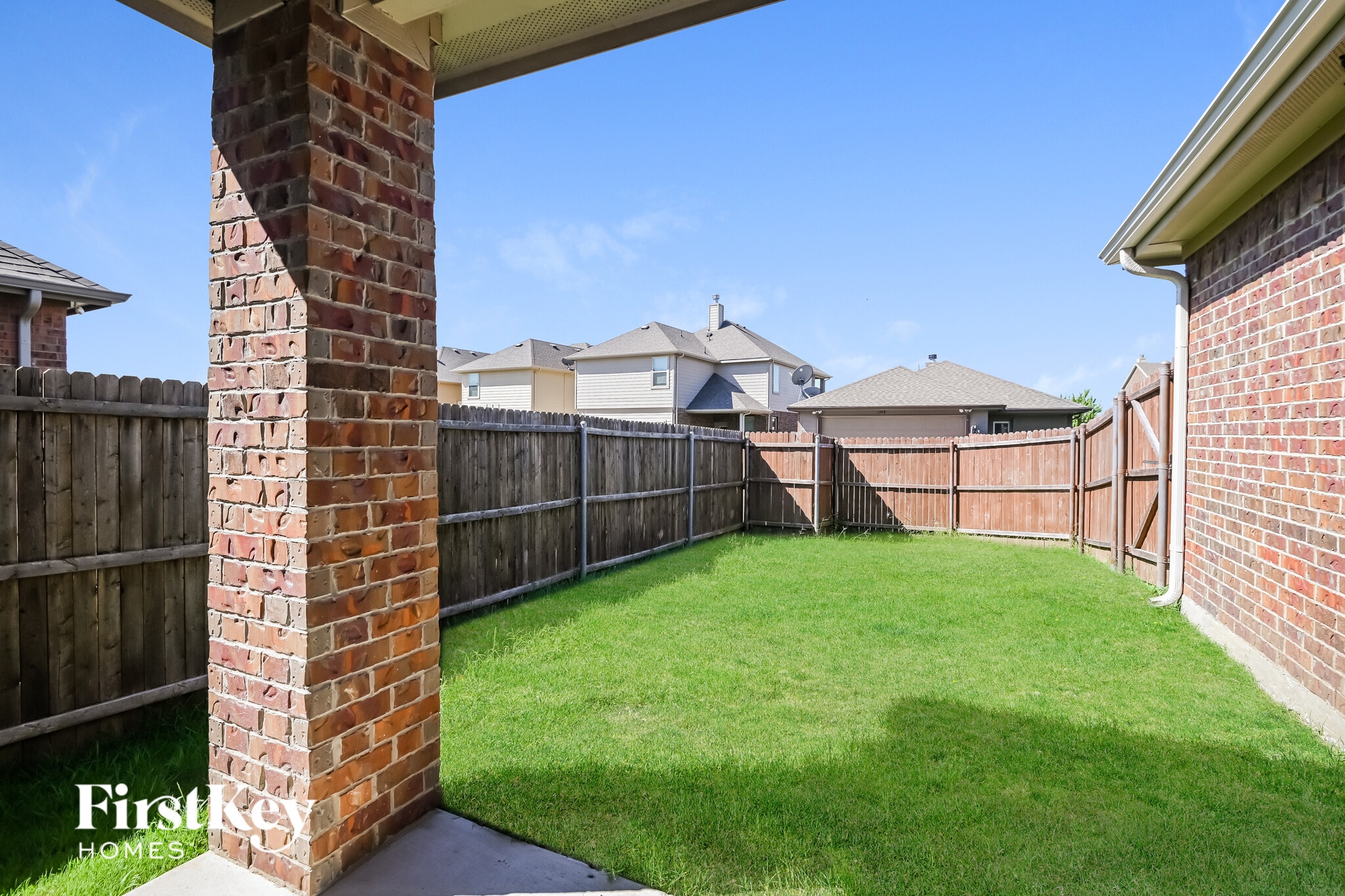 Building Photo - 1309 Honeywood Ln