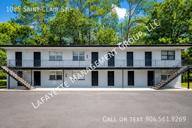 Building Photo - 1085 St Clair St