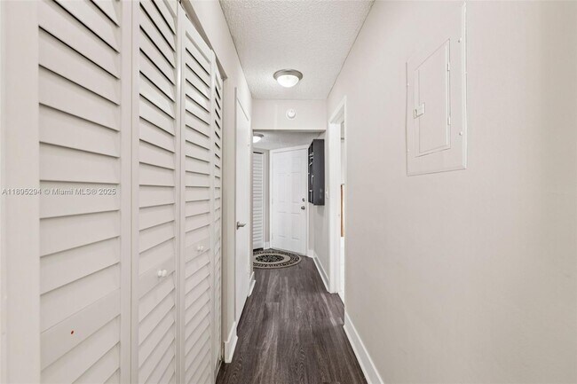 Building Photo - 4303 W Atlantic Blvd