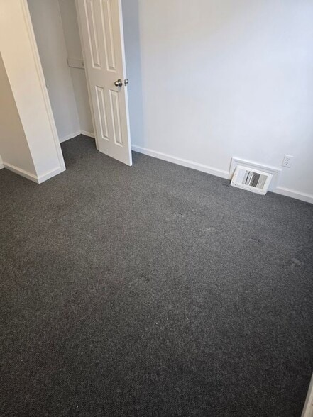 Building Photo - 44 Paerdegat 13th St