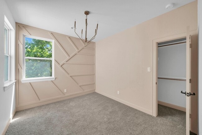 Building Photo - 9551 Neuens Rd