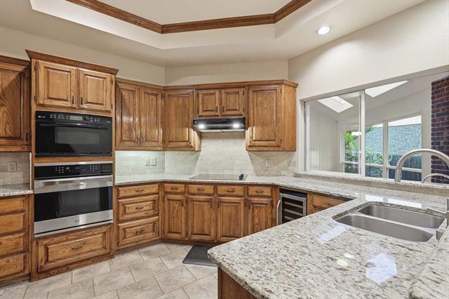 Building Photo - 500 Sheldon Ct