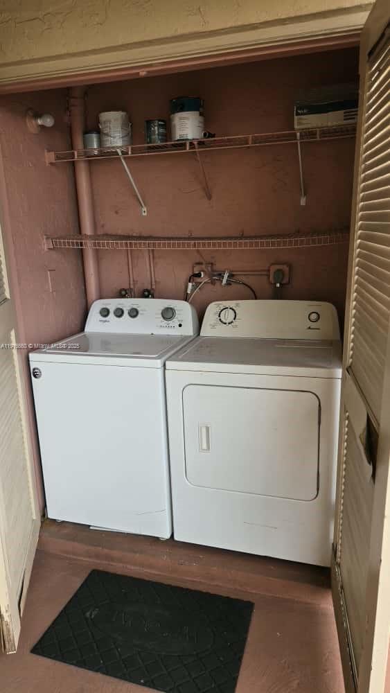 Building Photo - 13707 Kendale Lakes Cir