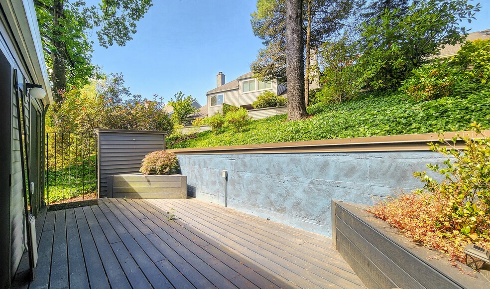 Building Photo - 37 Greenridge Ct