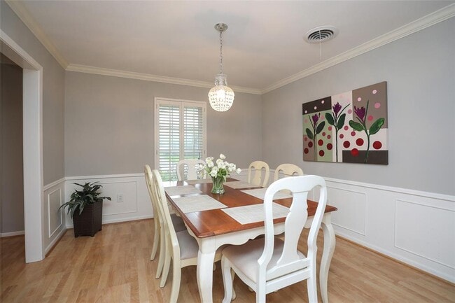 Building Photo - 5822 Cheena Dr