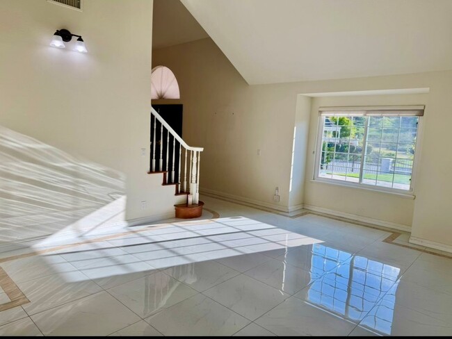 Building Photo - 1038 Regal Canyon Dr