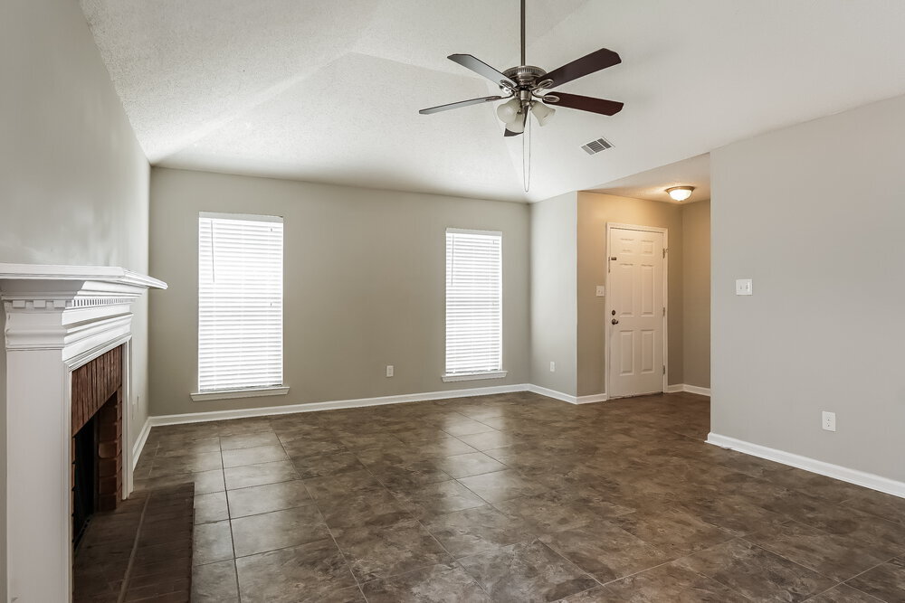 Building Photo - 175 Cedar Bend Dr