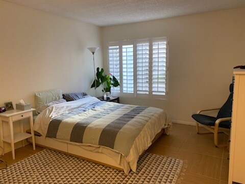 Building Photo - 7111 Summertime Ln