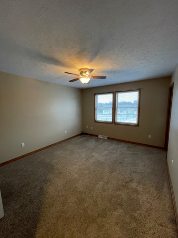 Building Photo - 302 Sheldon Ave