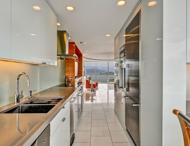 Building Photo - Designer Luxury. Iconic Views. Extraordinary Living.