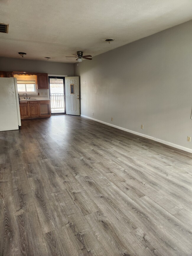 Building Photo - 1109 Erie St