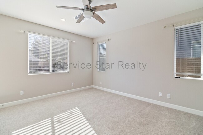 Building Photo - 17171 W Thousand Oaks St