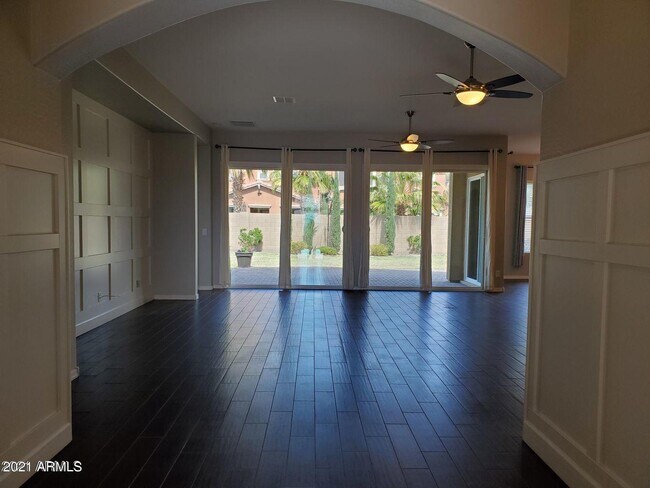 Building Photo - 22442 E Pecan Ln