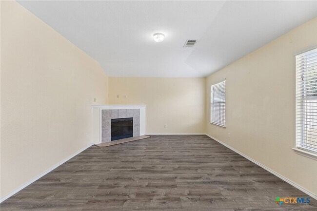 Building Photo - 1512 Sweet Leaf Ln