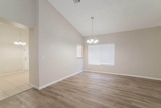Building Photo - 5414 E Fairfield St