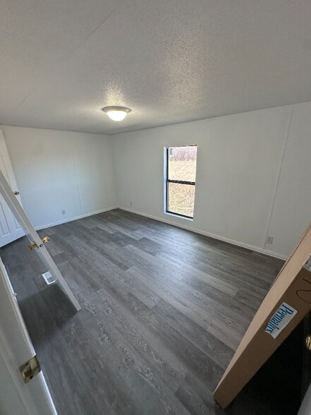 Building Photo - 6021 Quanah Hill Rd