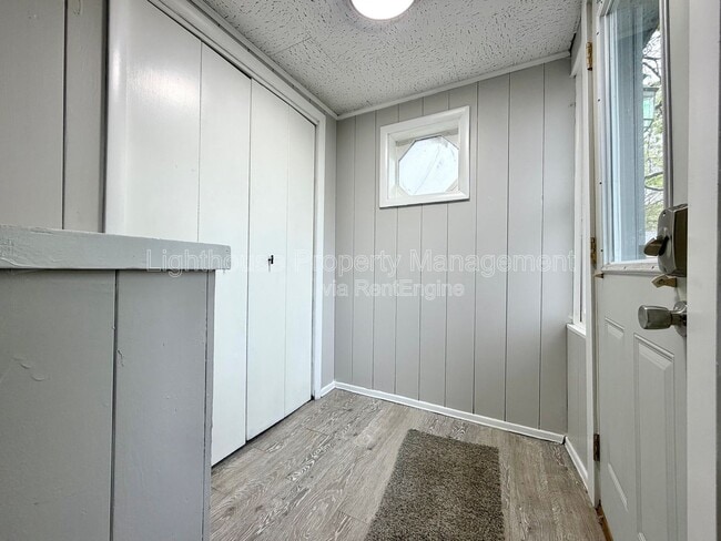 Building Photo - 2145 8th St