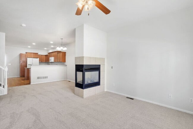 Building Photo - Updated Townhome with Pikes Peak Views | Free January Rent + $500 Off February