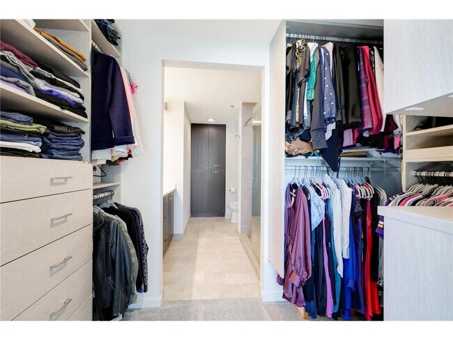 Building Photo - 740 Portland Ave