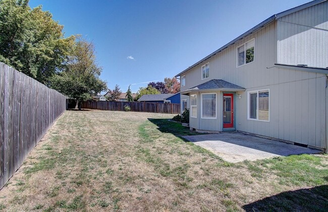 Building Photo - Welcome to this Beautiful Two-Story Home L...