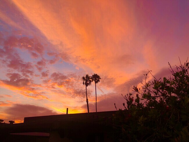 Building Photo - 1230 Devon Ln