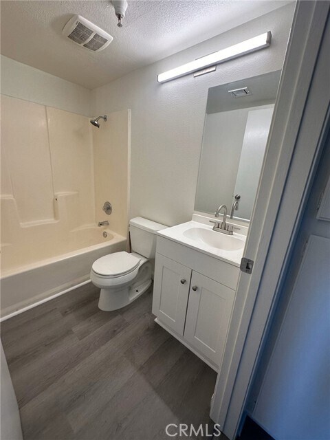 Building Photo - 3830 Avenida Del Presidente