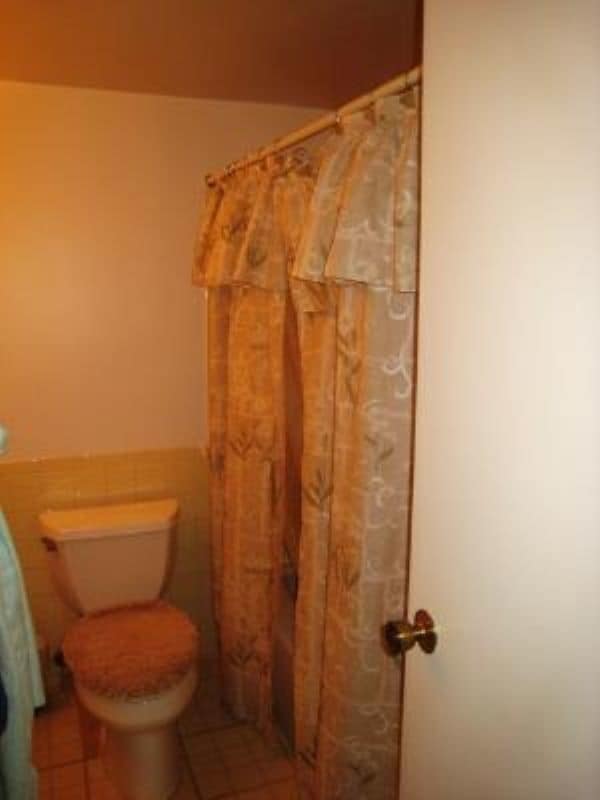 Building Photo - 573 Fairway View Dr