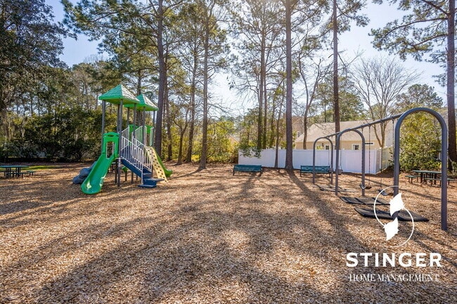 Building Photo - 12 Tugaloo Dr