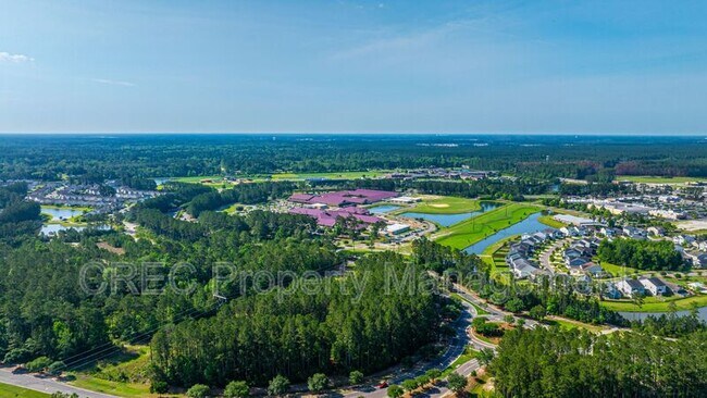 Building Photo - 201 Bigleaf Ct