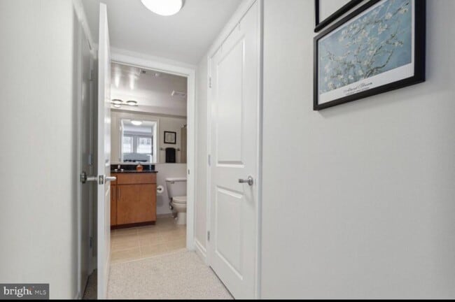 Building Photo - 915 E St NW