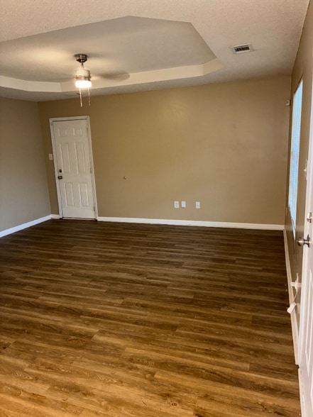 Building Photo - 133 Orchard Pass