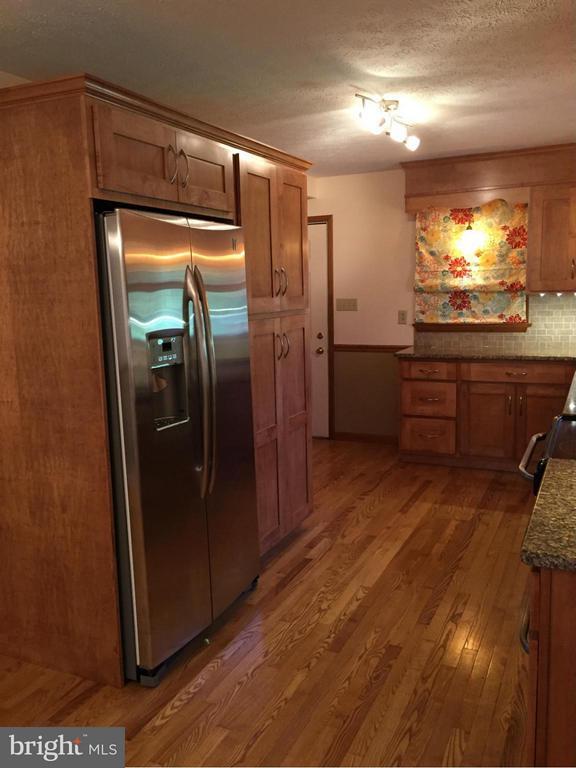 Building Photo - 110 Beech Ln