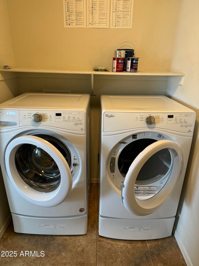 Building Photo - 11009 E Sutter Ave