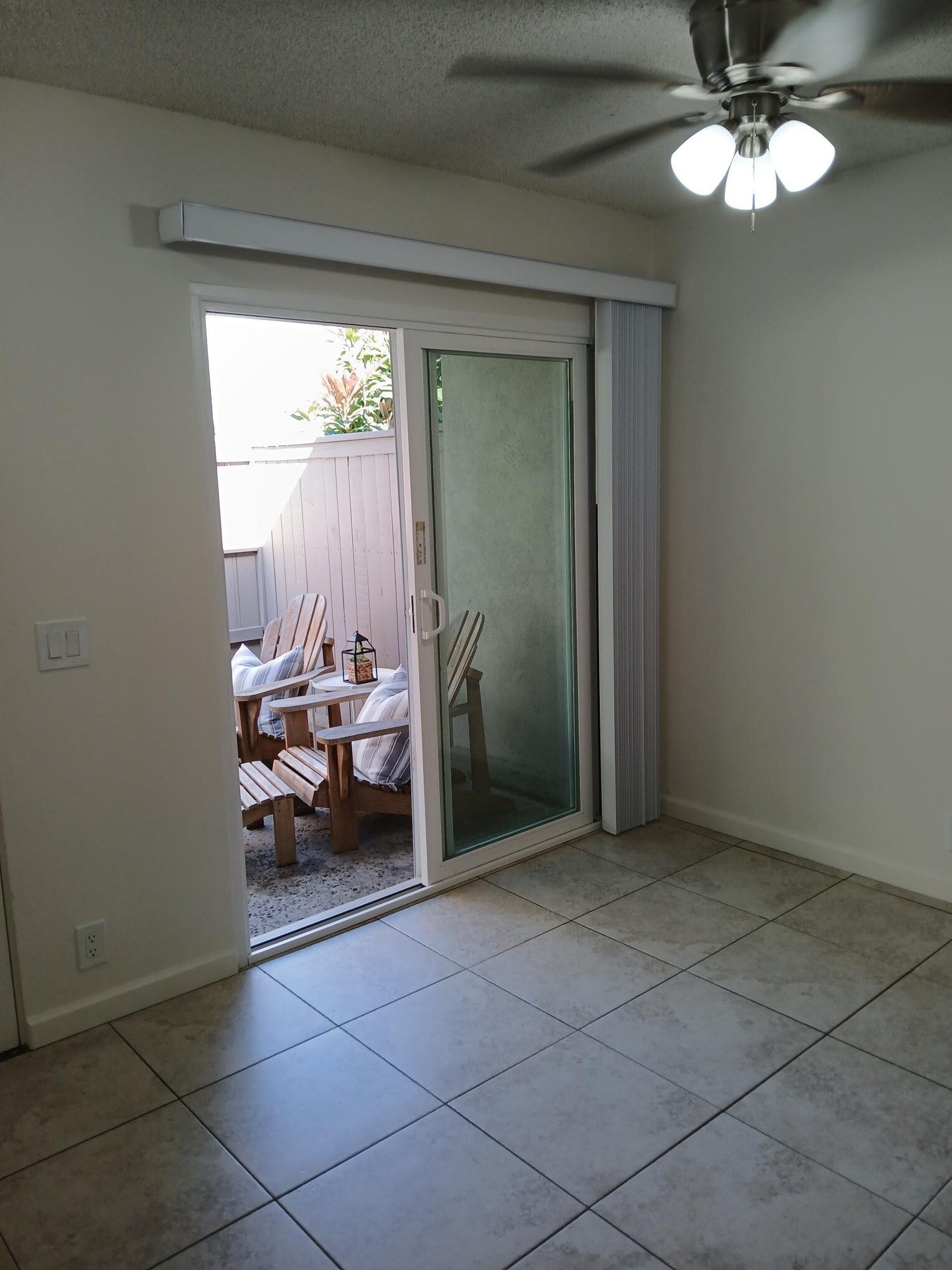 Building Photo - 851 Amigos Way