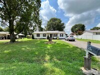 Building Photo - 418 Woods Edge Rd