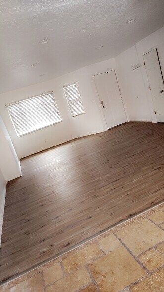 Building Photo - 1143 Cordoba Ct SE