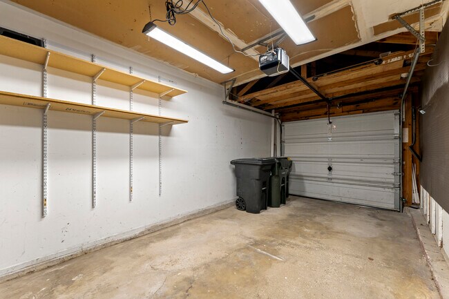 Building Photo - 503 Nebraska Cir