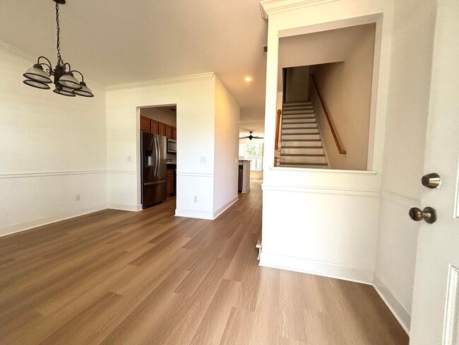 Building Photo - Beautiful 3-Bedroom, 3.5-Bath Townhome in ...