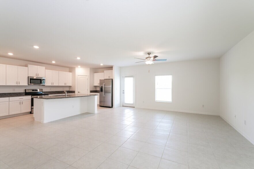 Building Photo - 17863 Cloudless Bliss Dr
