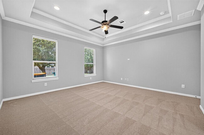 Building Photo - 50 Vershire Cir