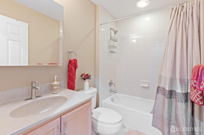 Building Photo - 115 Andover Dr