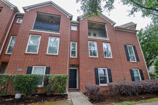 Primary Photo - 3027 N Heights Hollow Ln