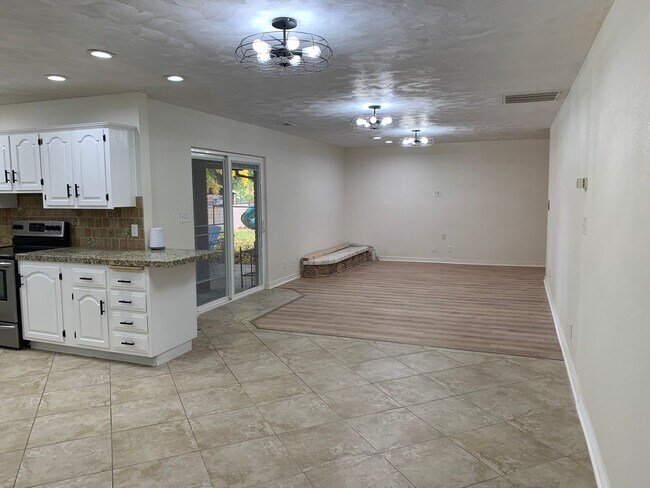 Building Photo - 1026 N 1100 W