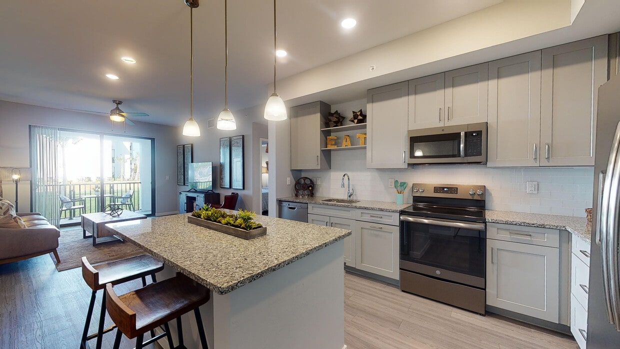 Grand Central Apartments - Fort Myers Fl Apartment Finder