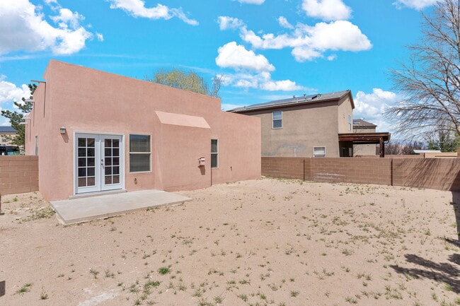 Building Photo - 8416 Magenta Rd NW